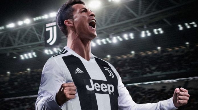 Scarpe di deals ronaldo alla juve