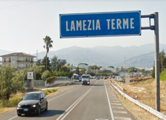 Lamezia, ancora un’intimidazione: tanica di benzina davanti a un emporio