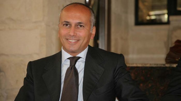 Cosenza 2021. Franz Caruso, il garante (incappucciato) della paranza -  Iacchite.blog