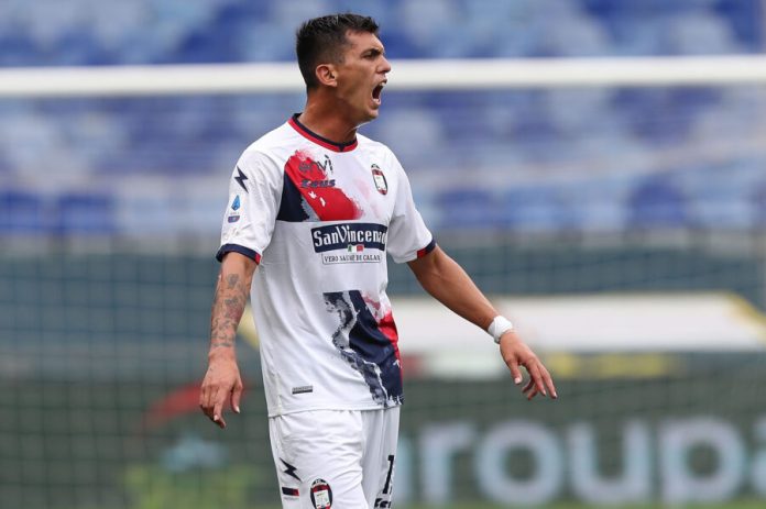 Genoa CFC v FC Crotone - Serie A