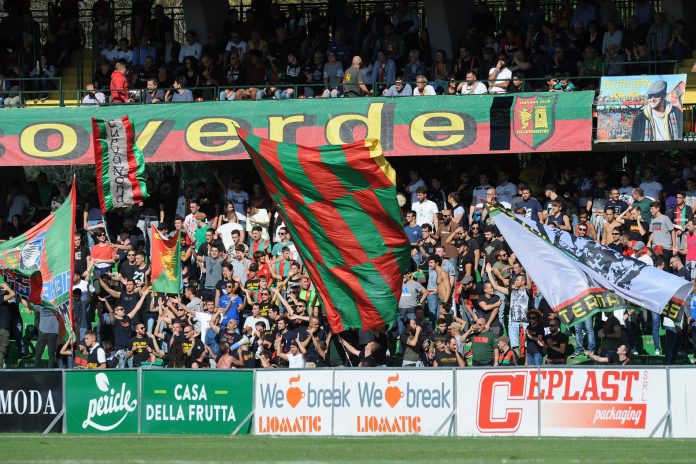 7OZ_1754tifosi-ternana