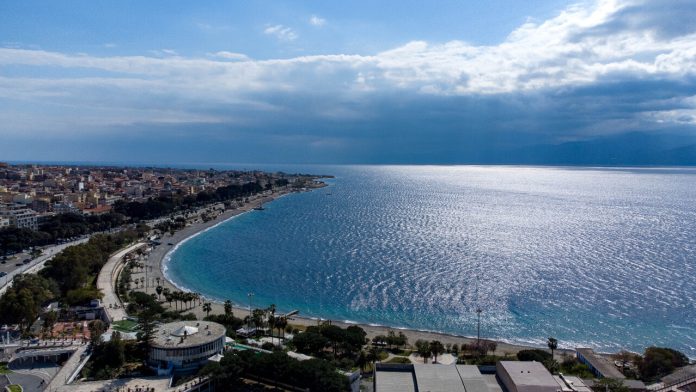 Reggio drone waterfront centro-2