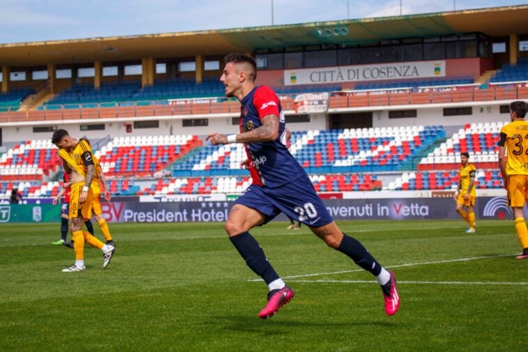 Campeonato Italiano Serie B Entre Benevento Vs Brescia Imagem de Stock  Editorial - Imagem de resultado, jogador: 270665034