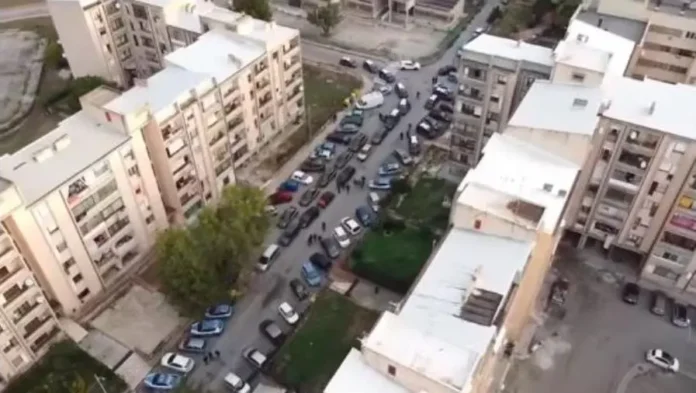 Il_quartiere_Aranceto_ripreso_dallalto_dai_Carabinieri