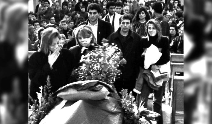 Famiglia-Interno-ai-funerali-di-Bergamini-1080x630