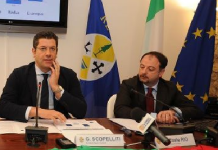 Calabria. Turismo, la musica è sempre la stessa e ora pure i suonatori. E paga (ancora)… Giangurgolo