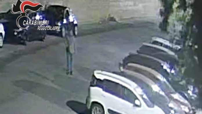 bagnara calabra furto panda