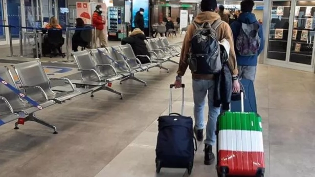 giovani-224240386-6906b5c7-f414-47d4-a2da-a4353896cf49