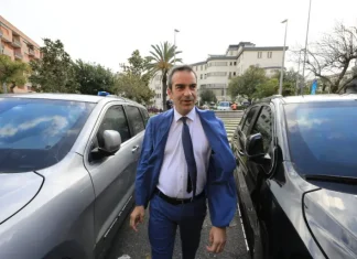 Calabria. Auto blu di Occhiuto. La Regione rescinde il contratto con l’Audi e gli paga un mese in più: quando la pezza è peggio del buco