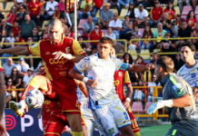 Catanzaro-Carrarese 1-1. Non basta il gol di Antonini, terzo pari di fila per i giallorossi