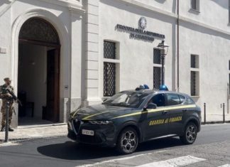 ‘Ndrangheta e gaming. Sequestro da 600 mila euro a due uomini della cosca Arena