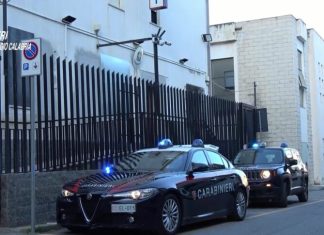 Tragedia sfiorata a Bagnara, mostra la pistola all’amico e parte un colpo: giovane in prognosi riservata al Gom