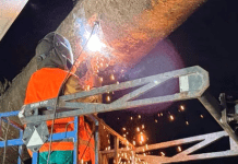 Catanzaro, emergenza acqua. Tre rotture in poche ore, anche oggi molte scuole chiuse. Pronte le autobotti nei quartieri