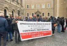 Flash mob ex Lsu-Lpu calabresi a Roma per pensioni dignitose