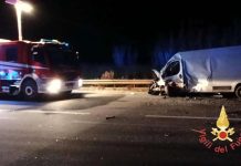 Belcastro, ancora un tragico scontro sulla 106: una vittima. Appello all’Ispettorato del lavoro: “Turni massacranti: non si può stare per 12-14 ore su un furgone”