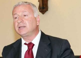 Agguato al presidente del Consiglio di Vibo: contro di lui esplosi 5 colpi di pistola. La notizia emerge dopo due settimane di silenzio