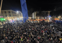 Cosenza, la prova di forza di De Cicco a Piazza dei Bruzi: “Tranquilli, non è Capodanno!”