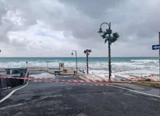 Maltempo a Fuscaldo, sindaco chiude il lungomare